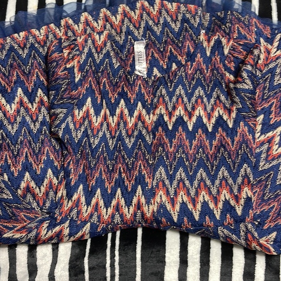 4 dress bundle! - Picture 2 of 9